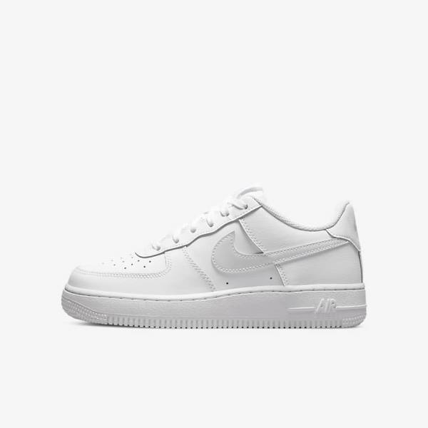 Kids\' Nike Air Force 1 Older Sneakers White | NK297GJS