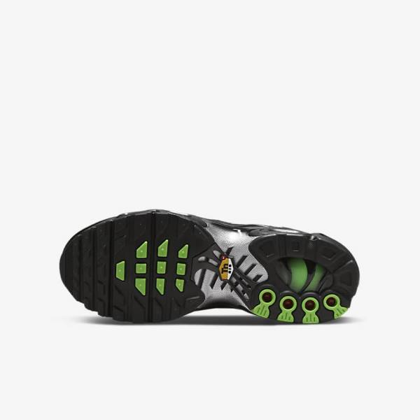 Kids' Nike Air Max Plus Older Sneakers Black / Green / Metal Silver / Black | NK503OVG