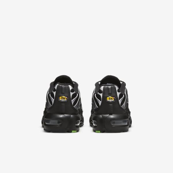 Kids' Nike Air Max Plus Older Sneakers Black / Green / Metal Silver / Black | NK503OVG