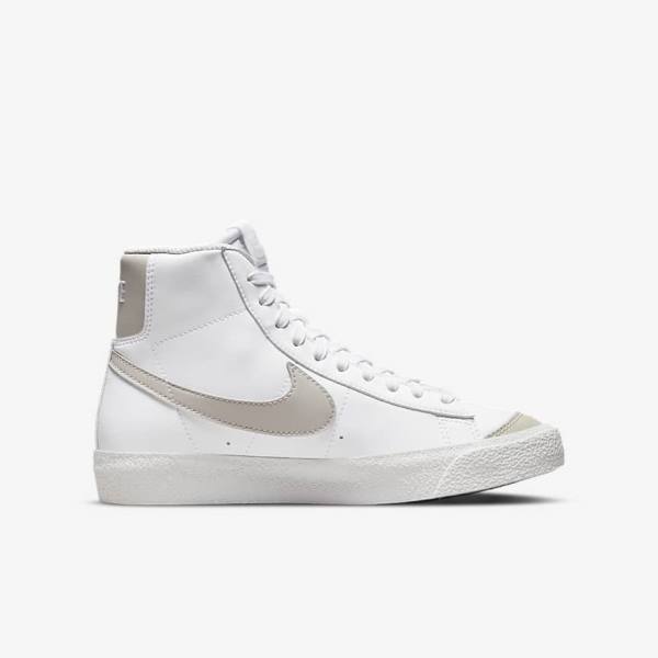 Kids' Nike Blazer Mid 77 SE Older Basketball Shoes White / Light Beige | NK869QSF