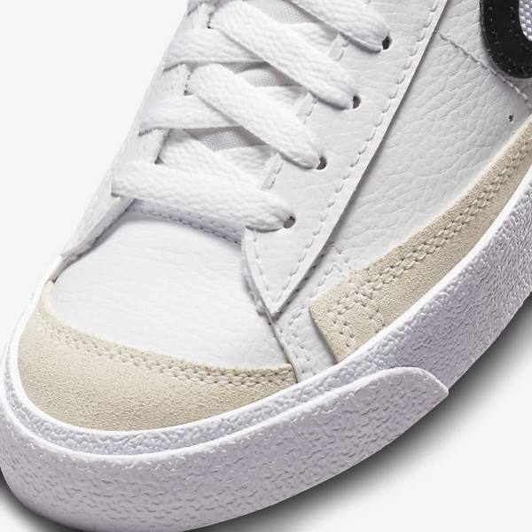 Kids' Nike Blazer Older Sneakers White / Black | NK704IVL