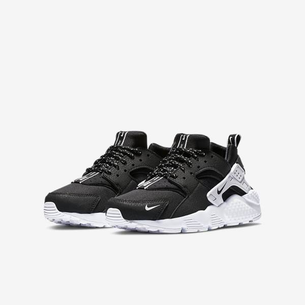 Kids' Nike Huarache SE Older Sneakers Black / White | NK290SVE