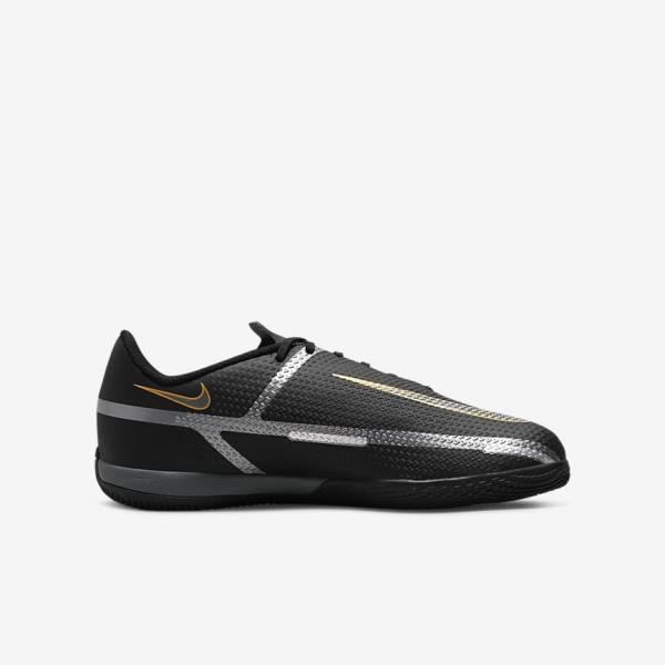 Kids' Nike Jr. Phantom GT2 Academy IC Older Indoor Court Football Shoes Black / Metal Gold / Dark Grey / Metal Dark Grey | NK971YWM