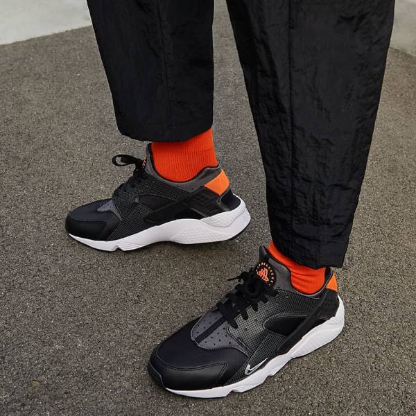 Men's Nike Air Huarache Sneakers Black / Orange / Grey / White | NK604WID