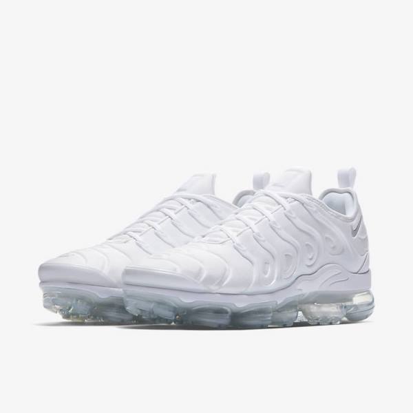 Men's Nike Air VaporMax Plus Sneakers White / Platinum / White | NK941UCM