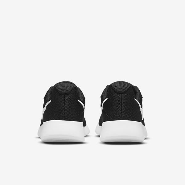 Men's Nike Tanjun Sneakers Black / White | NK843ITY