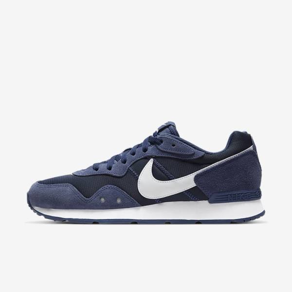 Men\'s Nike Venture Runner Sneakers Navy / Navy / White | NK105XBP