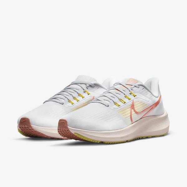 Women's Nike Air Zoom Pegasus 39 Road Running Shoes White / Light | NK156IYX