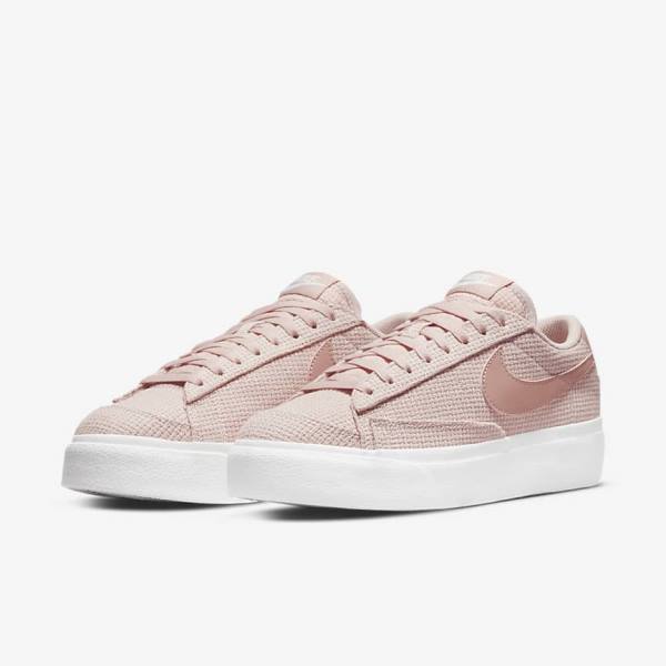 Women's Nike Blazer Low Platform Sneakers Pink / White / Pink / Rose | NK931XEI