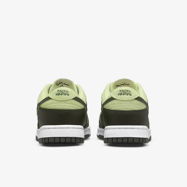 Women's Nike Dunk Low LX Sneakers Olive / Green | NK079SJC