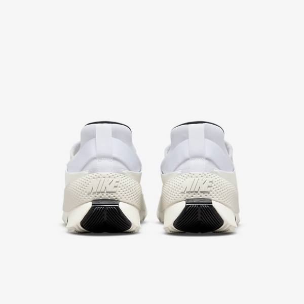 Women's Nike Go FlyEase Sneakers White / Black | NK937QKL