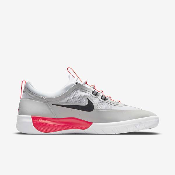 Women's Nike SB Nyjah Free 2 Skate Shoes Grey / White / Light Red / Black | NK631QLO