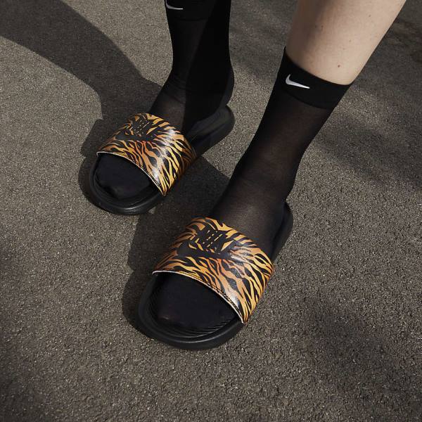 Women's Nike Victori One Print Slides Black | NK042DNZ