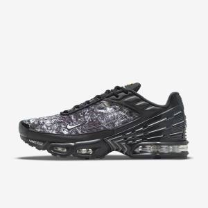 Men's Nike Air Max Plus 3 Sneakers Black / Dark Grey / White | NK825TFZ