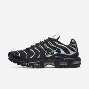 Men's Nike Air Max Plus Sneakers Black / Green / Metal Silver / Black | NK071JZO