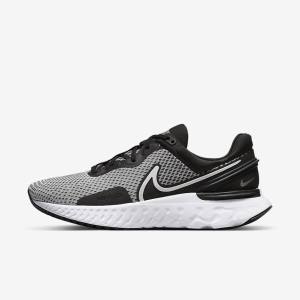 Men's Nike React Miler 3 Road Running Shoes White / Black / Metal Silver | NK491RES